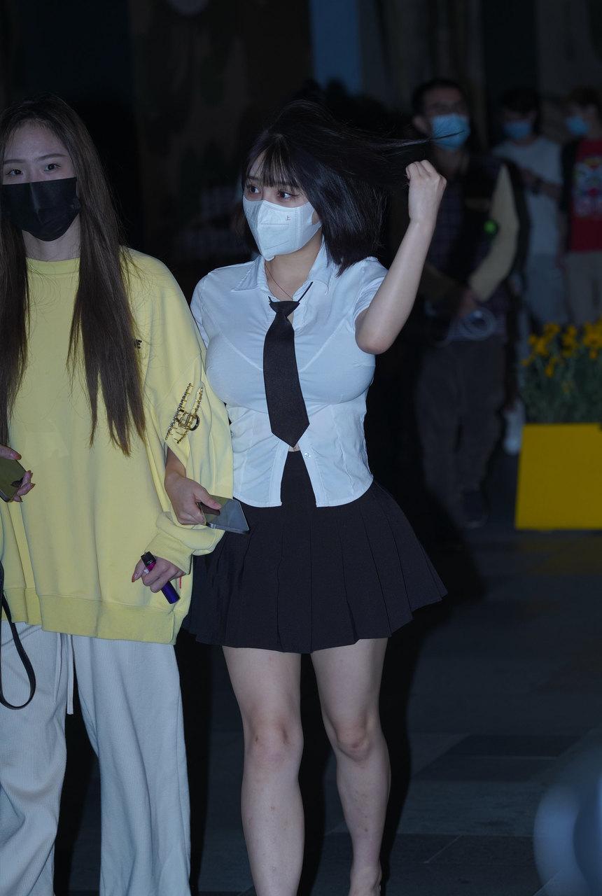 都市丽人修长美腿闺蜜【203P-2.97G】