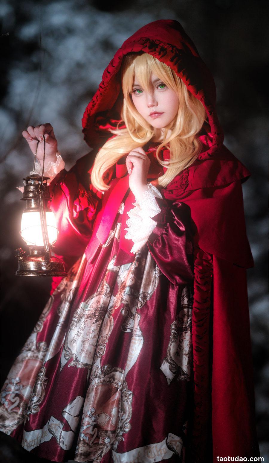 洛可ss – Little Red Riding Hood 小红帽 [12P-130MB]