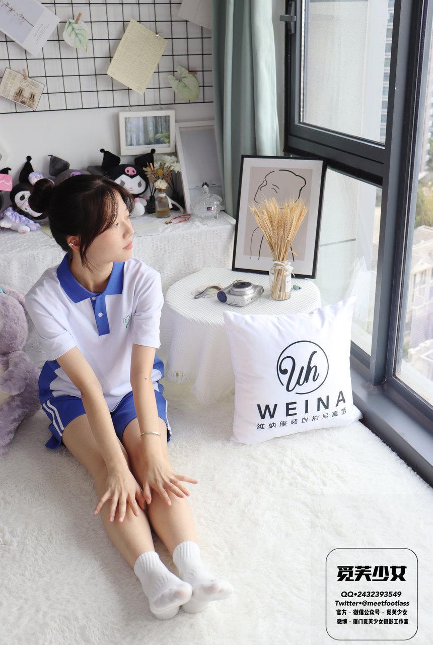 [觅芙少女]NO.002 怀念17岁的校服与蝉鸣交织的夏天 [106P+1V-8.45G]