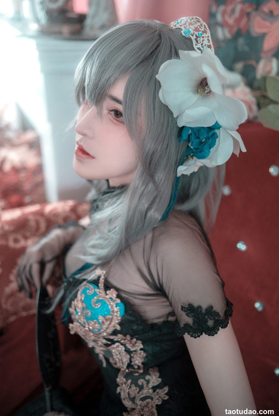 鹿八岁 -碧蓝航线 路易九世 [16P-716MB]