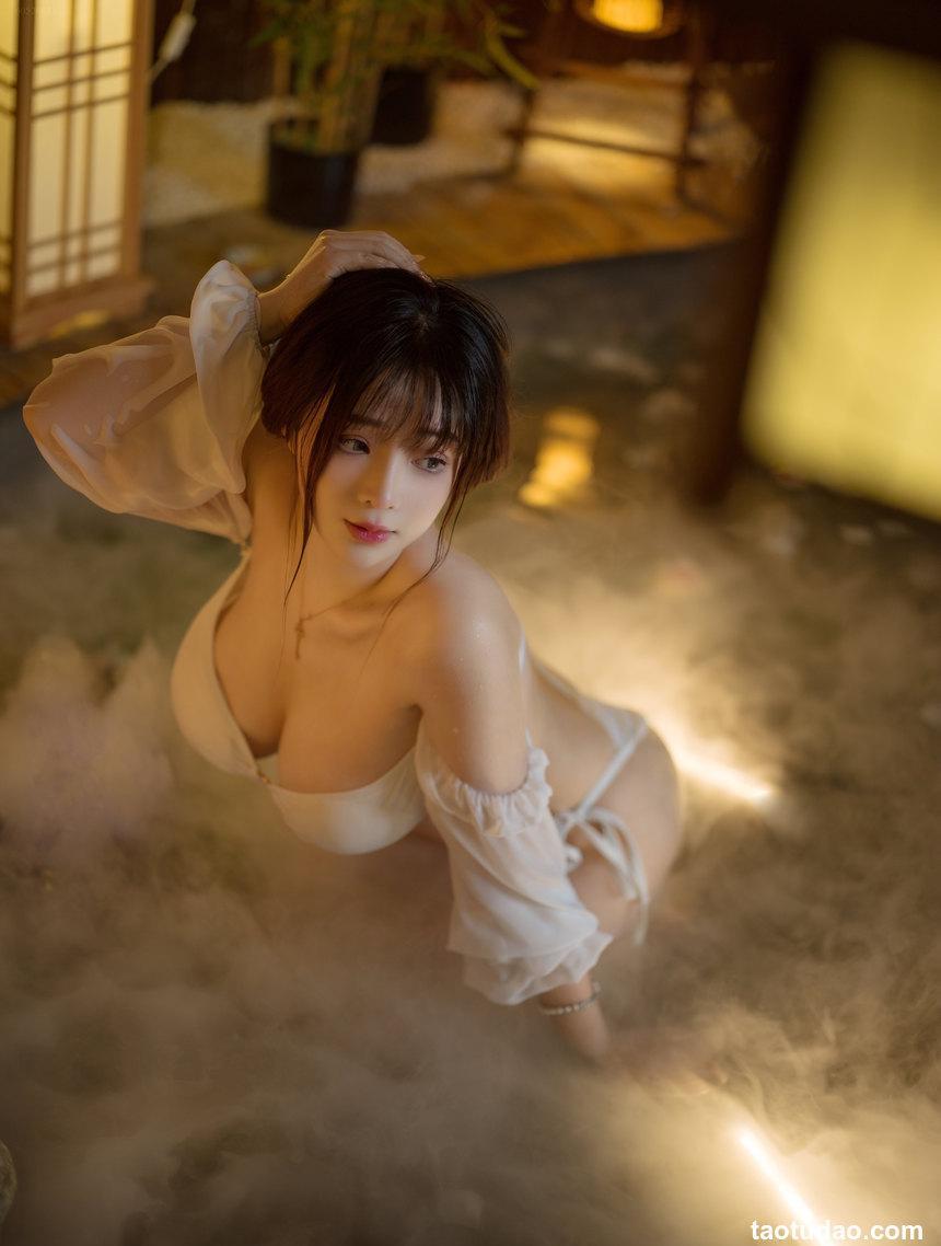 叉子宝宝 - 温泉 [53P-234MB]