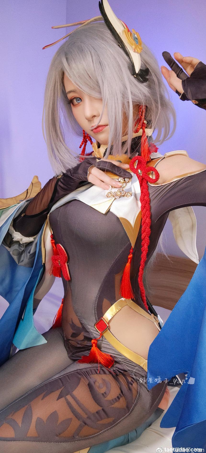 外星嫣子-申鹤[18P-47MB]