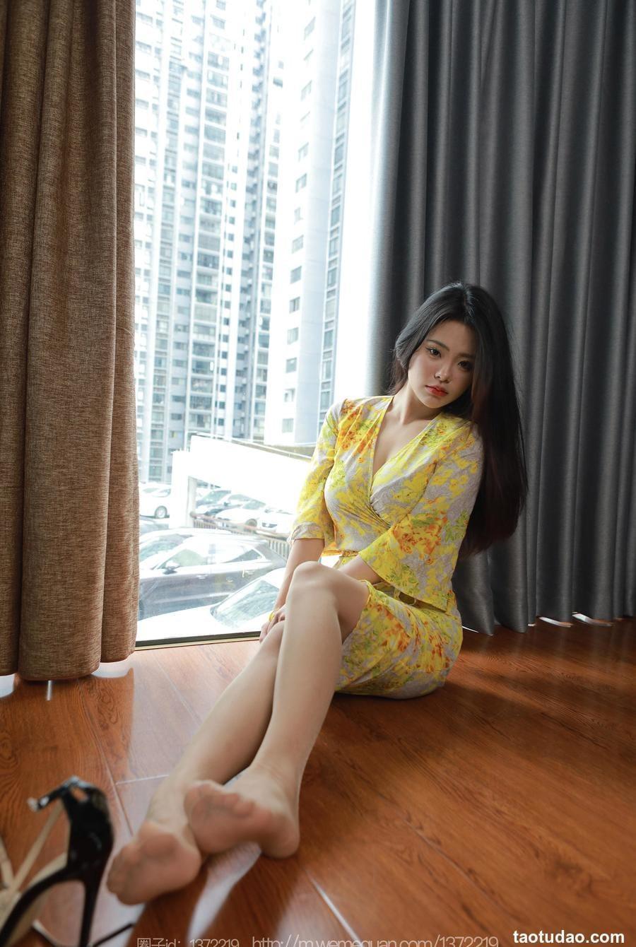 [IESS异思趣向] 2023.08.18 丝享家 1510 兔兔《黄色战袍》[82P-90M]