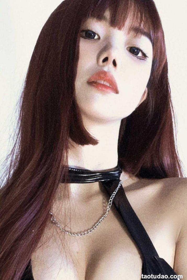 纪念小小v5 - 女王的皮鞭[28P-21MB]