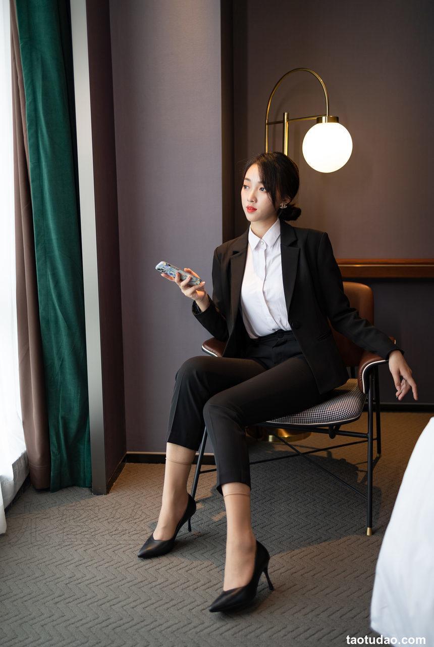 [尤蜜丝]穿搭写真 NO.067[73P／814MB]