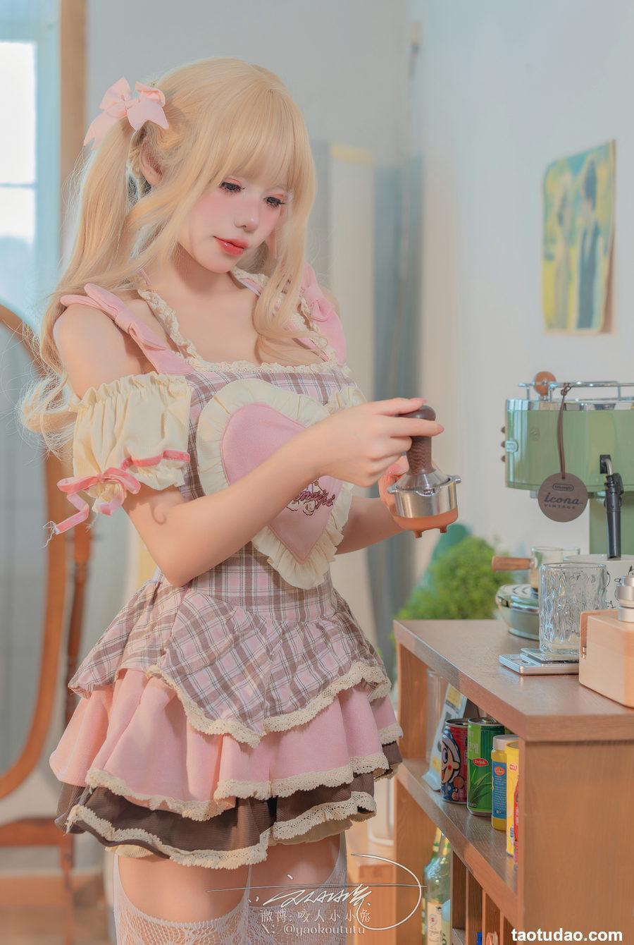 咬人小小兔(咬一口兔娘) - 3月作品『居家甜妹』&超级敏感 [76P1V-1.63G]