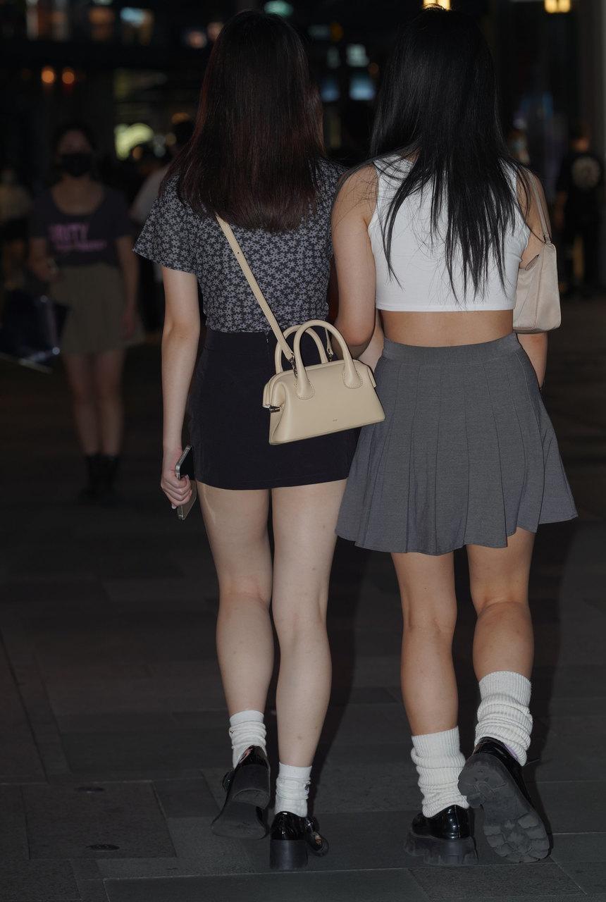 都市丽人两位极品美腿美女【51P-730MB】