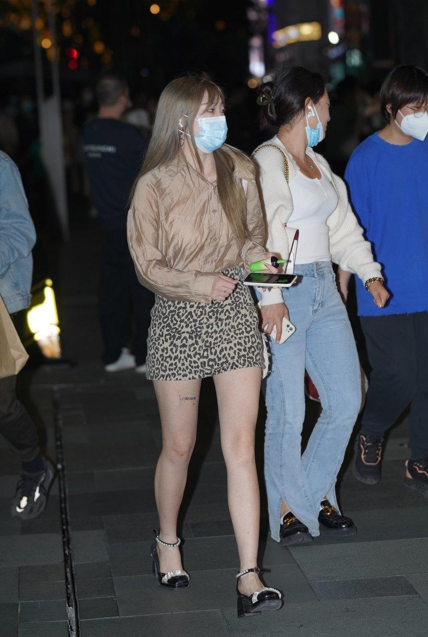 都市丽人黑裙小姐姐【58P-956MB】