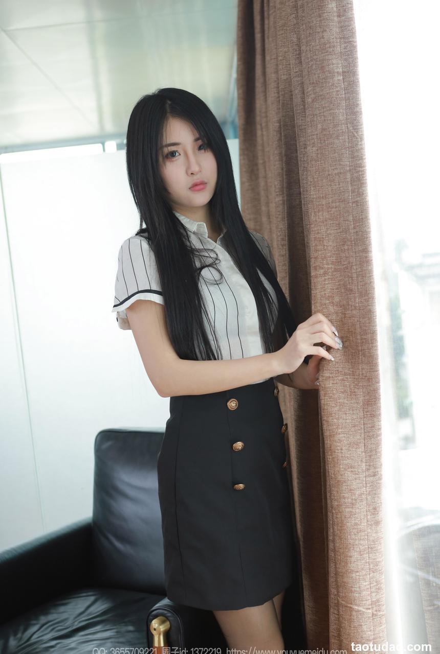 [IESS异思趣向] 2024.04.09 丝享家 1711 小宝《竖条纹衬衫》[77P-62.5M]