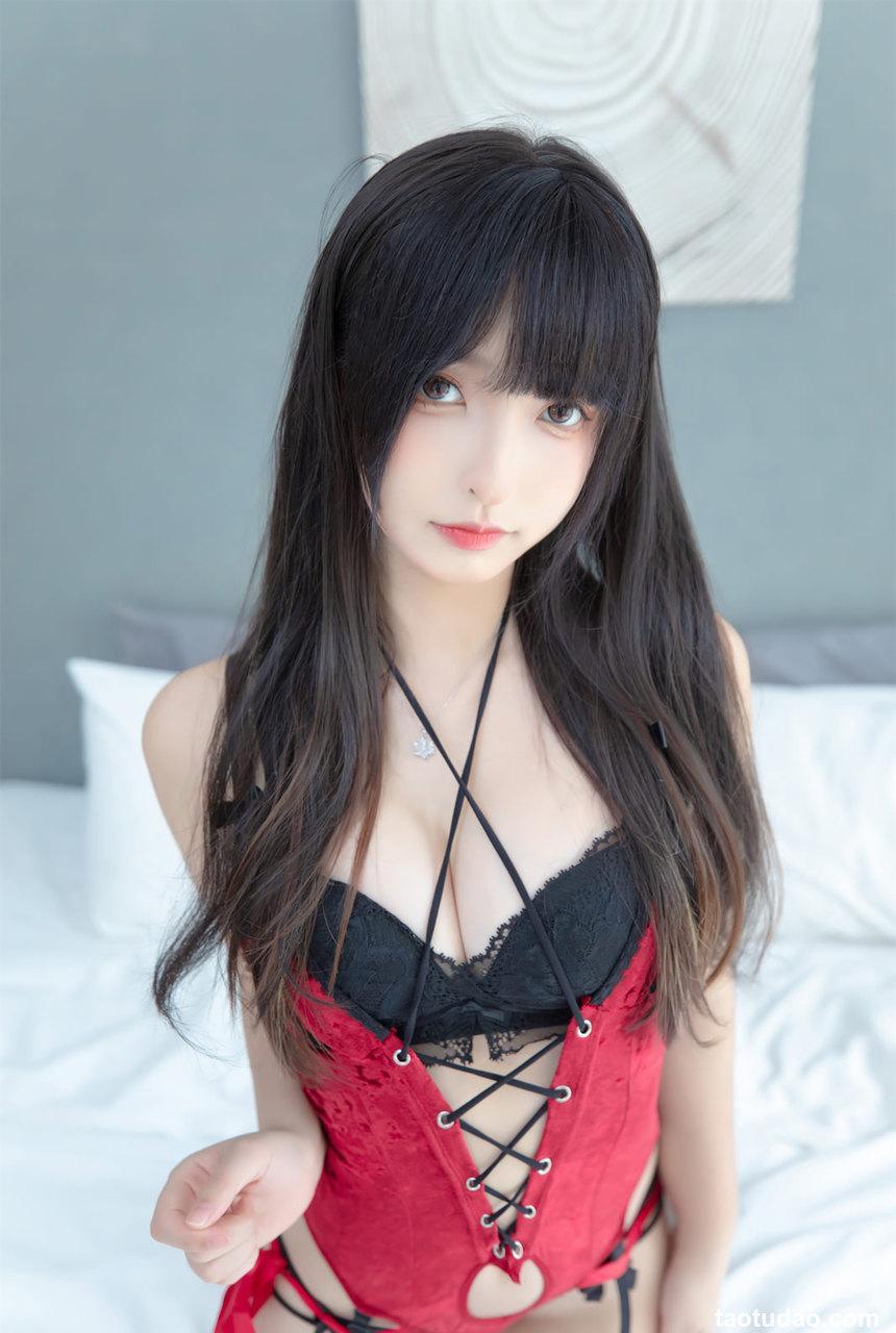 神楽坂真冬 - NO.149 红丝绒 [75P-215MB]