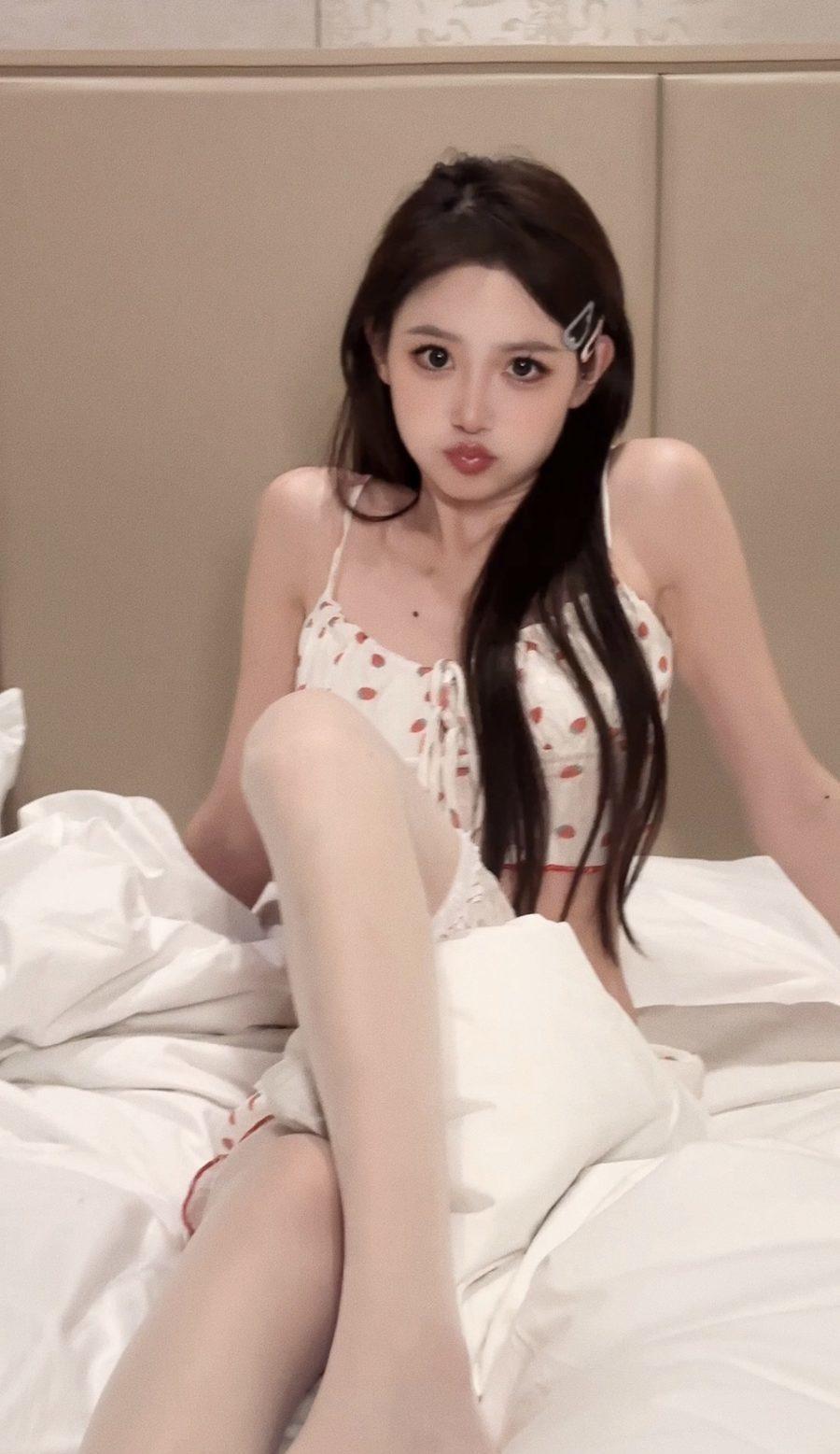 粥粥酱 微密圈写真合集 【2套-92MB】