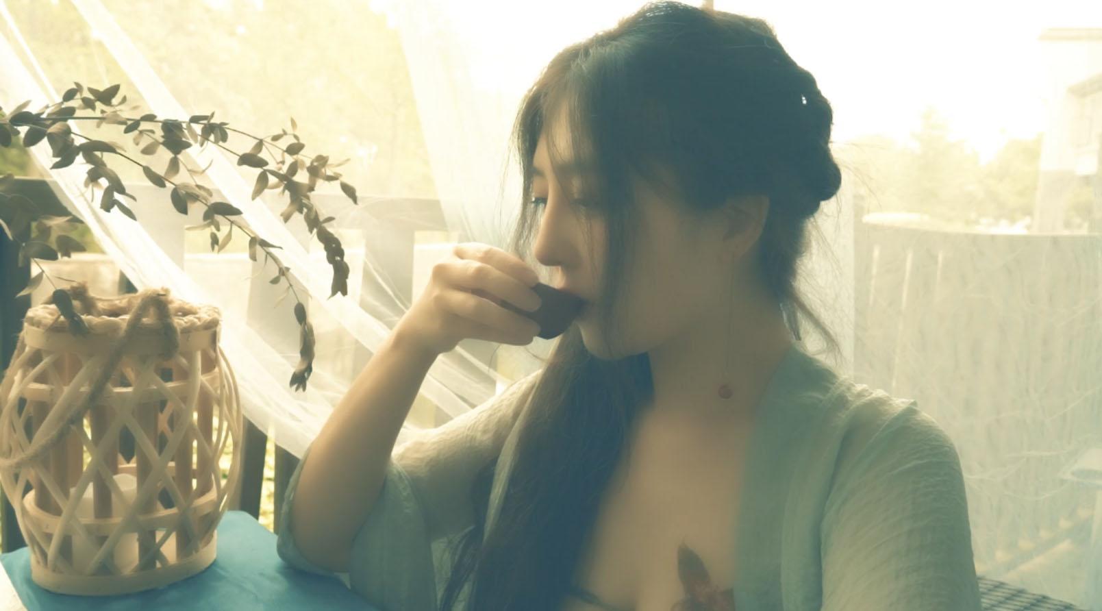 樱晚gigi日常系类 初夏梦回中加下 不休的狂想 [20P+2v -728MB]