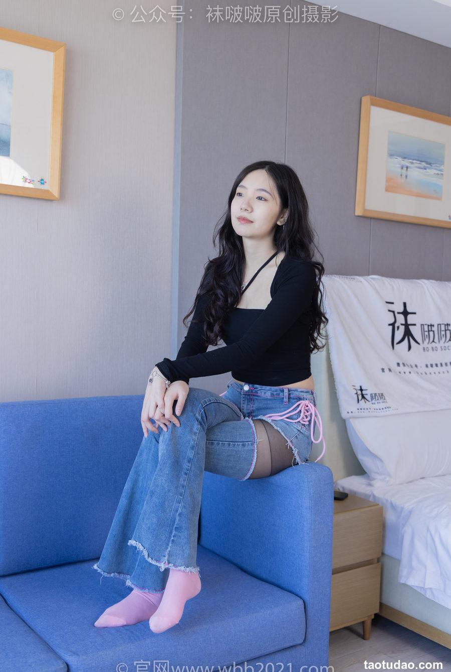 [BoBoSocks袜啵啵]NO.317 小甜豆-运动鞋、可拆卸牛仔裤、粉色棉袜、黑丝、裤里丝[140P+1V／6.37GB]