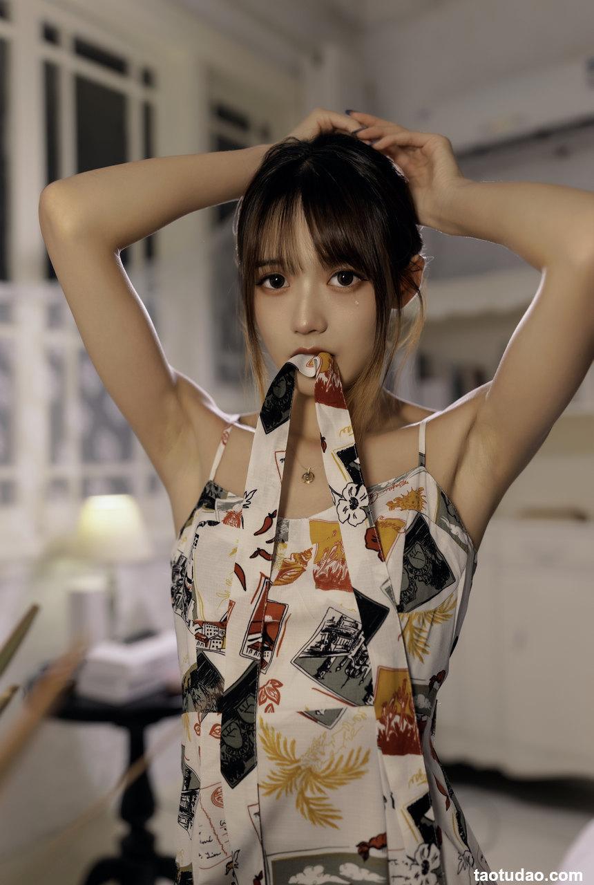 兔子Zzz不吃胡萝卜 - NO.111 晚秋思绪 [20P-359MB]