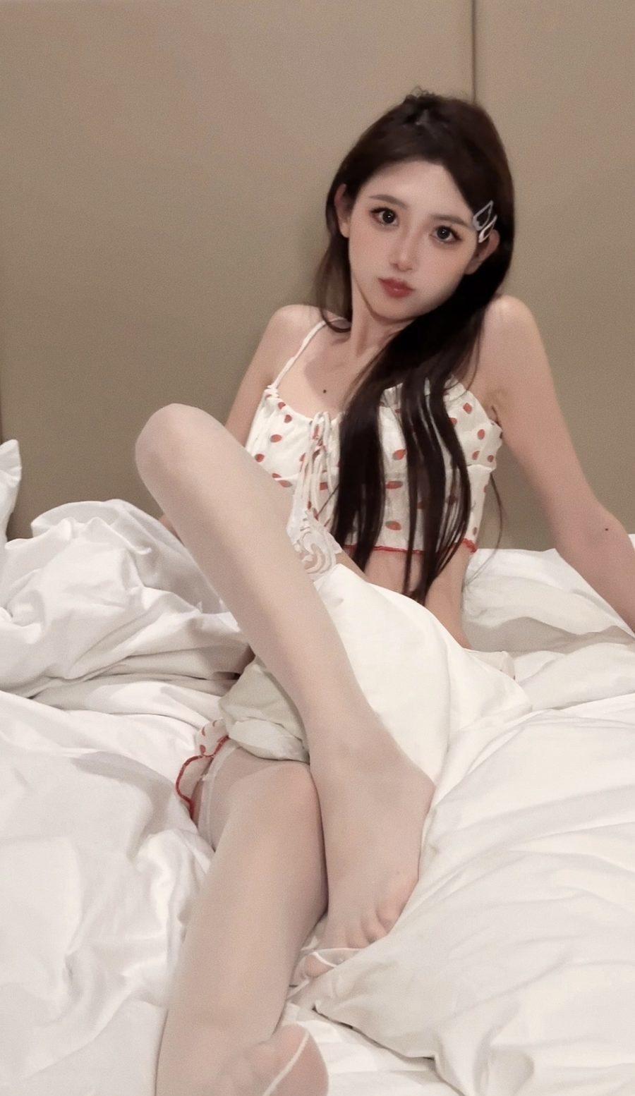 粥粥酱 微密圈写真合集 【2套-92MB】