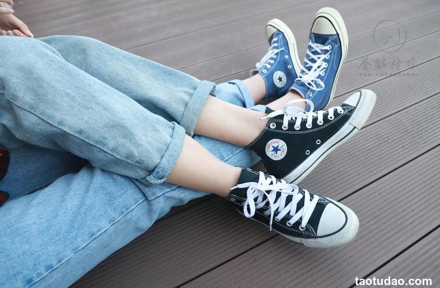 [誉铭传媒]袜足摄影 2019年《2019.05.13定制作品》[164P+1V／1.71GB]