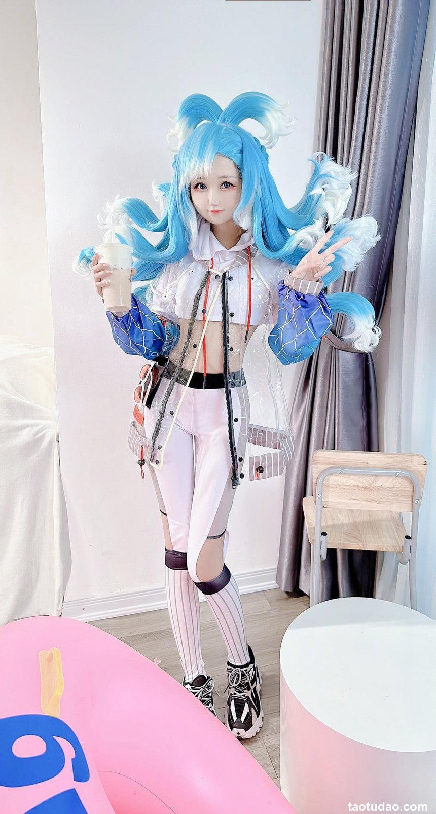 Kuuko W - NO.99 Selfie Set August [15P-12MB]