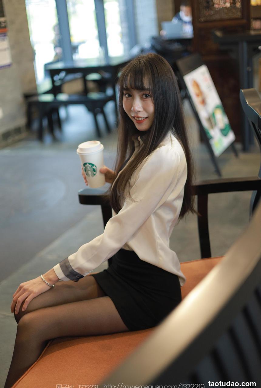 [IESS异思趣向] 2023.02.14 丝享家 1361 团团《美腿下午茶》[93P-100.3M]