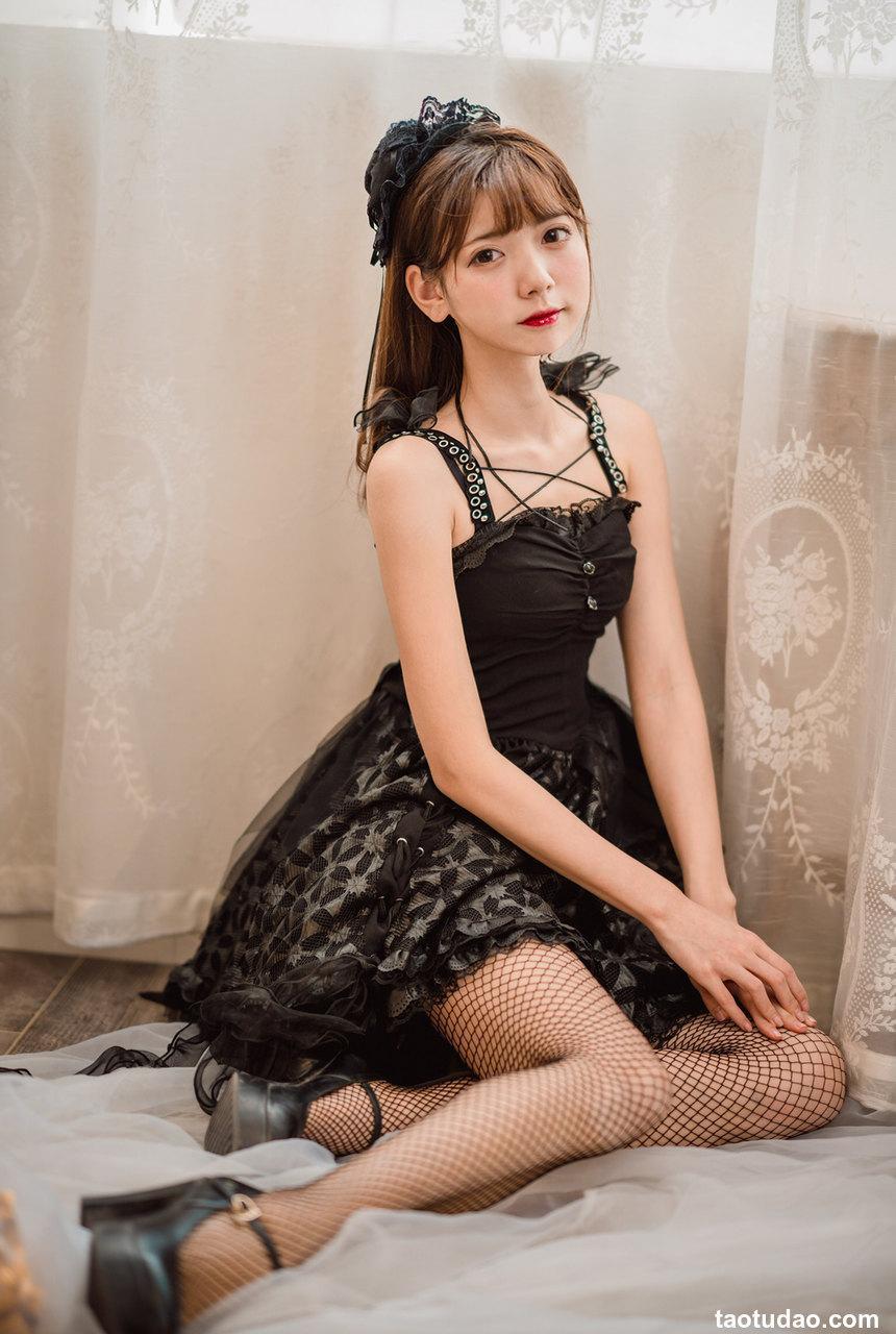 kyokyo沉迷汉堡王 - 洛丽塔 [9P-16MB]