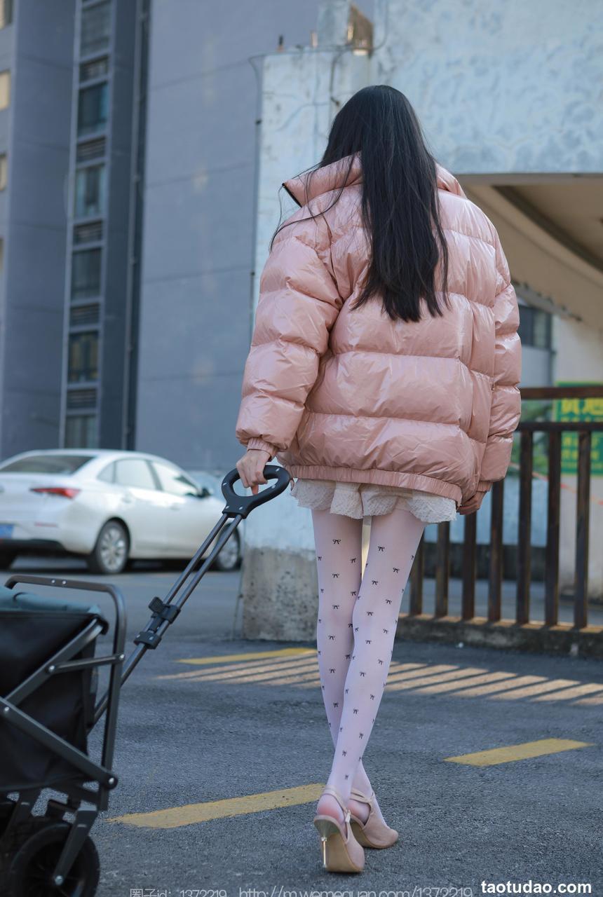 [IESS异思趣向] 2022.12.23 丝享家 1307 团团《长腿推车》[84P-91.5M]