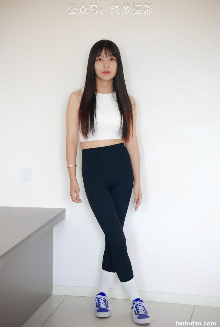 [绮梦摄影] 2024.09.01 NO.013 团子 珍藏无修无水印版 [650P-7.92G]