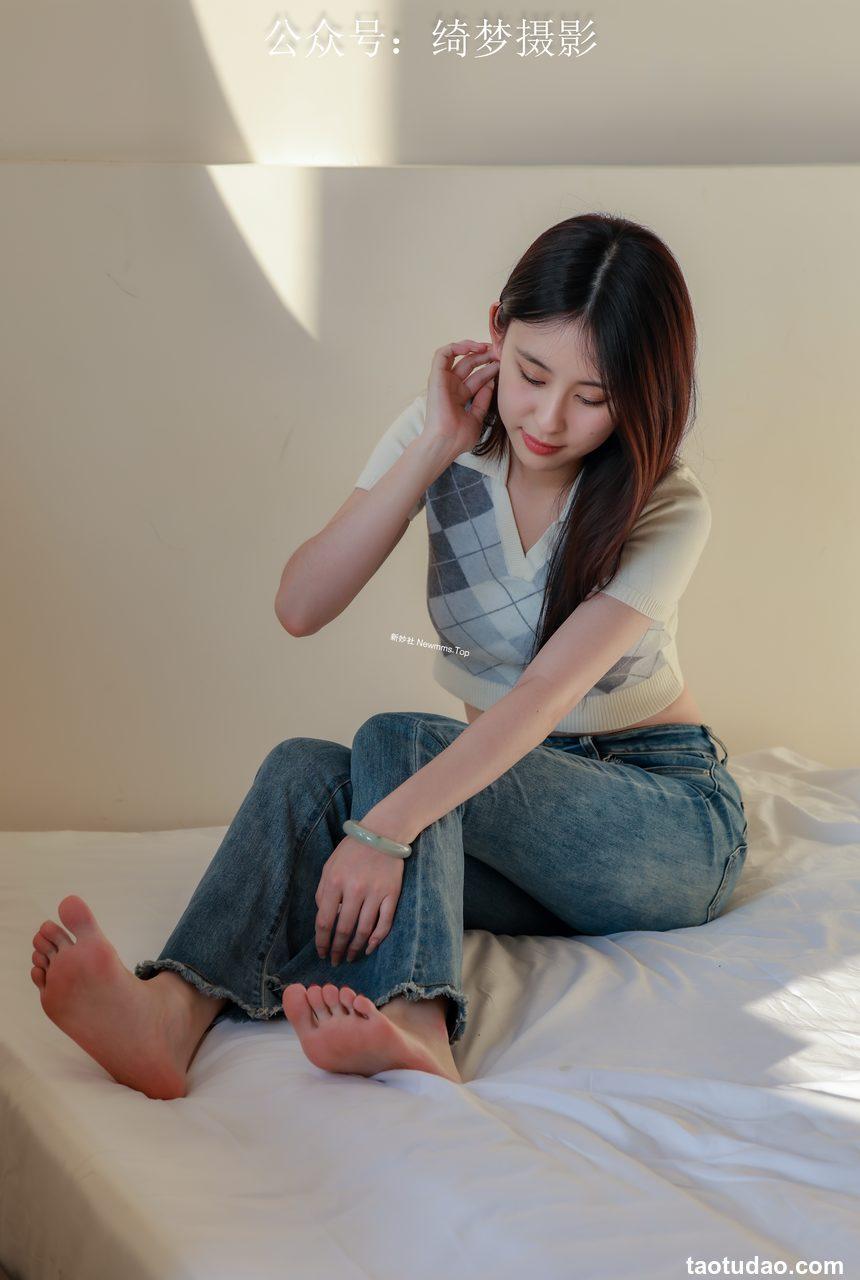 [绮梦摄影] 2024.09.16 NO.024 yaya 珍藏无修无水印版  [174P+1V-5.53G]