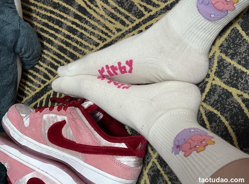 [誉铭传媒]袜足摄影 2023年《03月整合作品》[145P+5V／788MB]