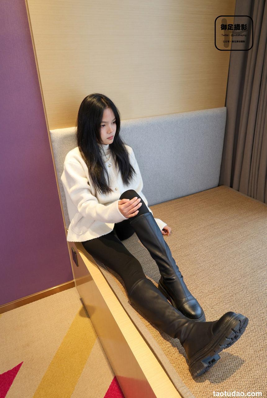 御足摄影 NO.005 长靴白袜裸足 [95P1V2.89GB]
