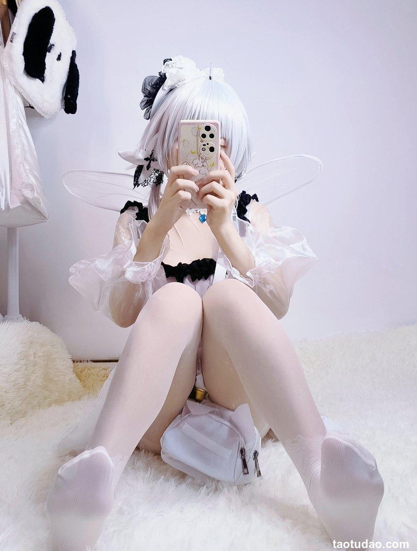 伊喵君_Nya - NO.08 碧蓝航线 小光辉 [19P-70MB]