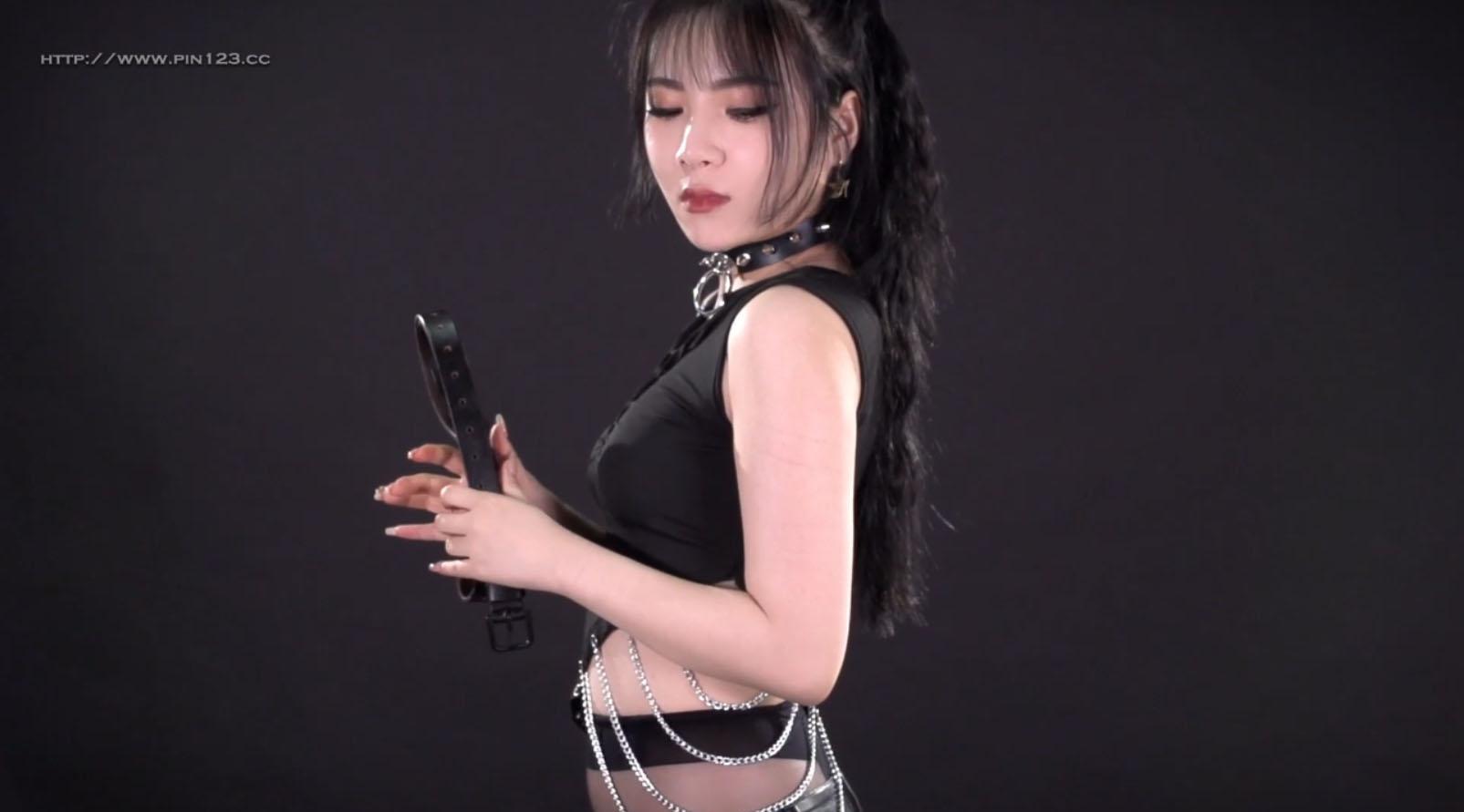 [Ligui丽柜]HD视频 2023.08.19 撕袜四马 小七[1V／1.09GB]