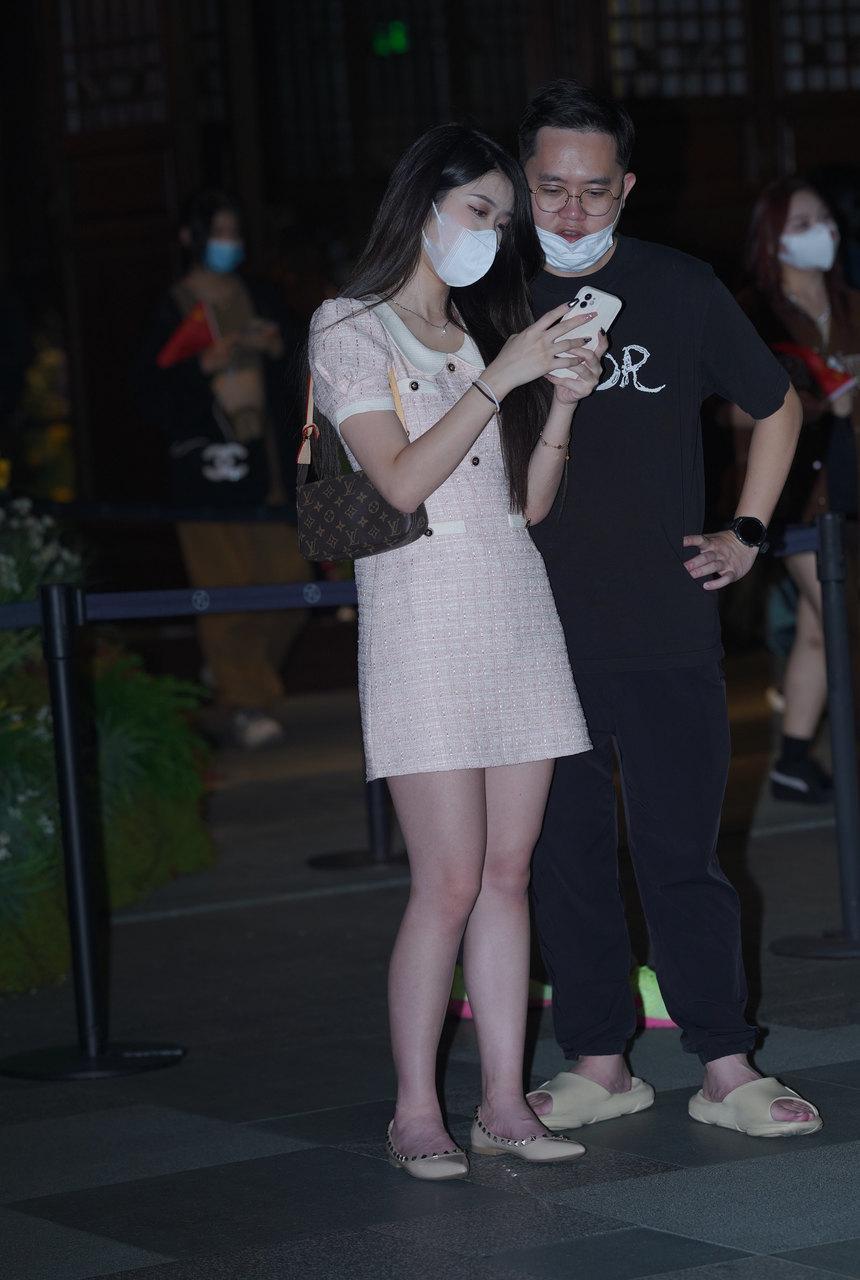 都市丽人漂亮包臀裙美腿小姐姐【16P-257MB】