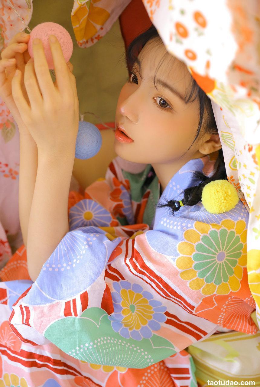 兮嘻嘻 NO.03- 一时无俩 [19P-66MB]