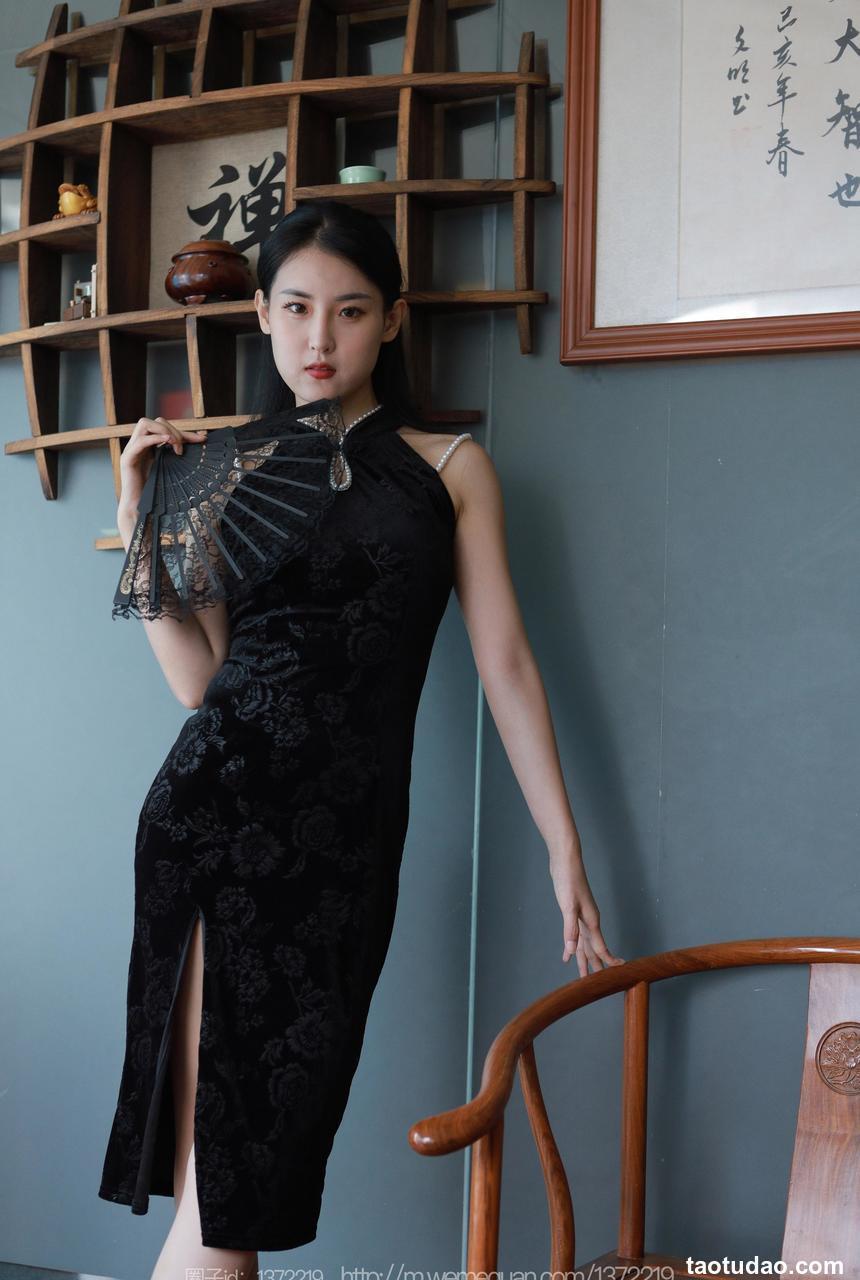 [IESS异思趣向] 2023.04.20 丝享家 1427 小宝《倾国倾城》[89P-93.7M]