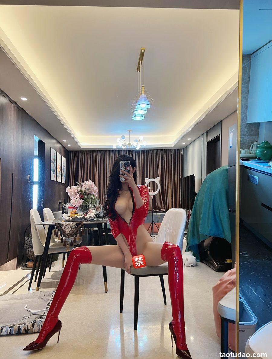 葛征GEZHENG - 大红皮衣真飒[20P+1V-185MB]