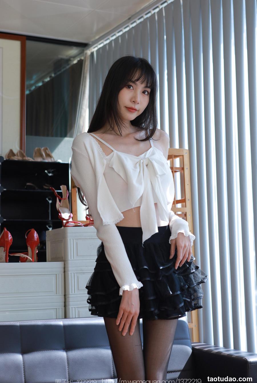 [IESS异思趣向] 2023.09.10 丝享家 1529 团团《美妙后竖线》[81P-93M]