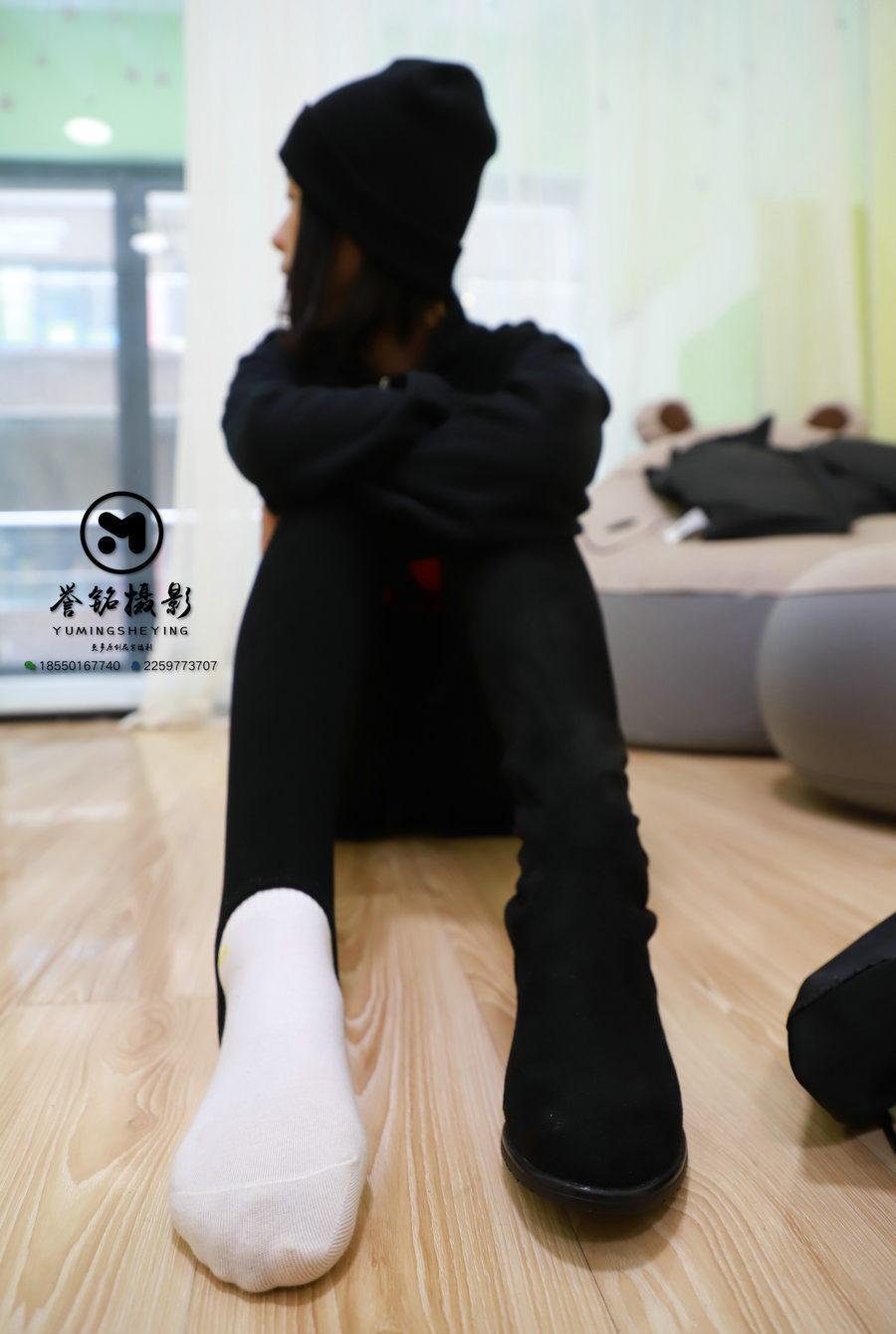 [誉铭传媒]袜足摄影 2019年 NO.079[100P+1V／802MB]