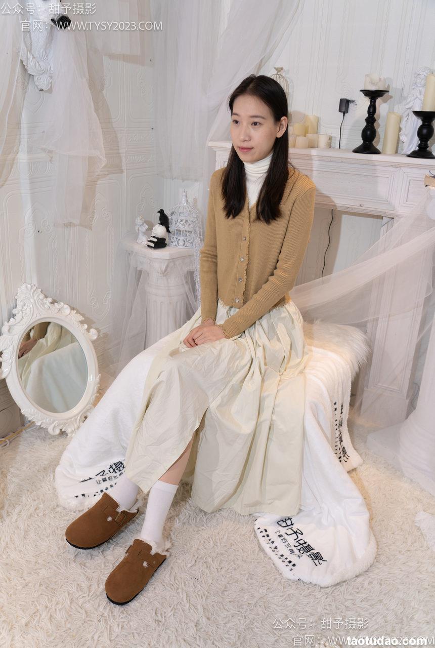 甜予摄影 NO.013 帆帆-平底鞋、白棉袜、裸足[130P+2V／9.91GB]