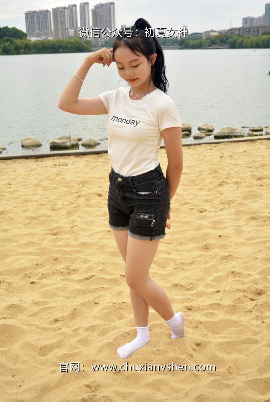 初夏女神 NO.077 双双 愉快周末[145P+1V／5.85GB]