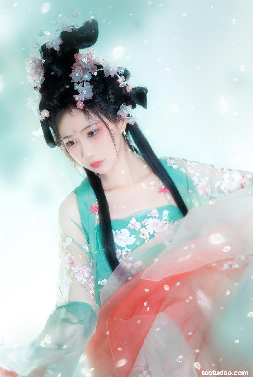 [YITUYU艺图语]2022.12.26 绿梅 -绮罗生的小苏苏-[27+1P／189MB]