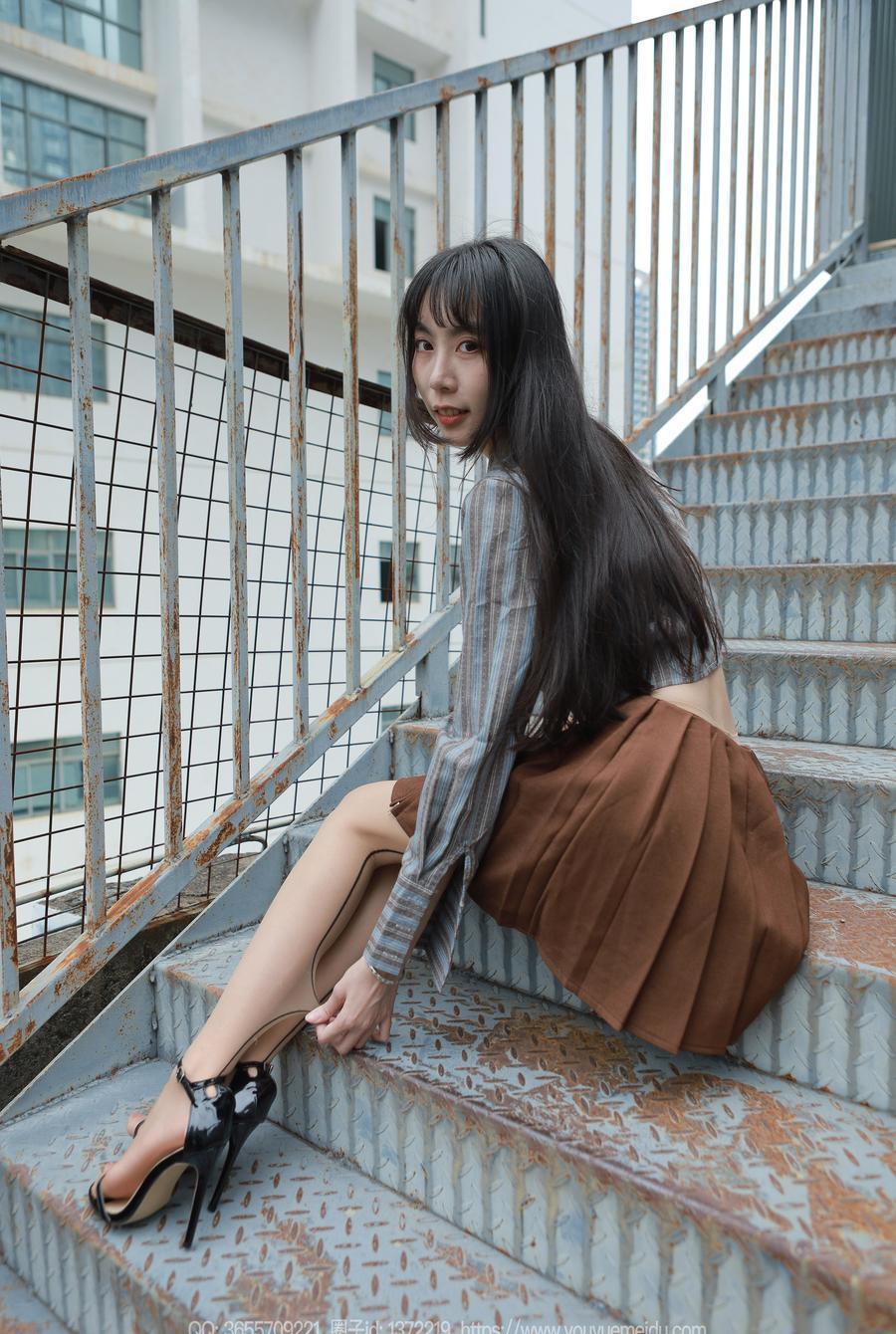 [IESS异思趣向] 2023.10.20 丝享家 1564 团团《美丽后竖线》[82P-104.5M]