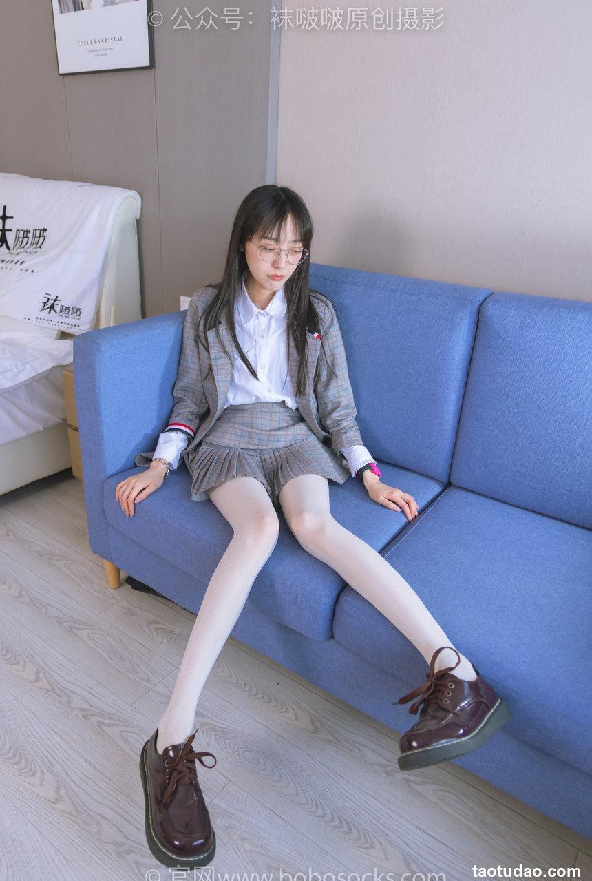 [BoBoSocks袜啵啵]NO.202 稚予-皮鞋、白色蕾丝丝袜、ol风[140P+1V／5.90GB]