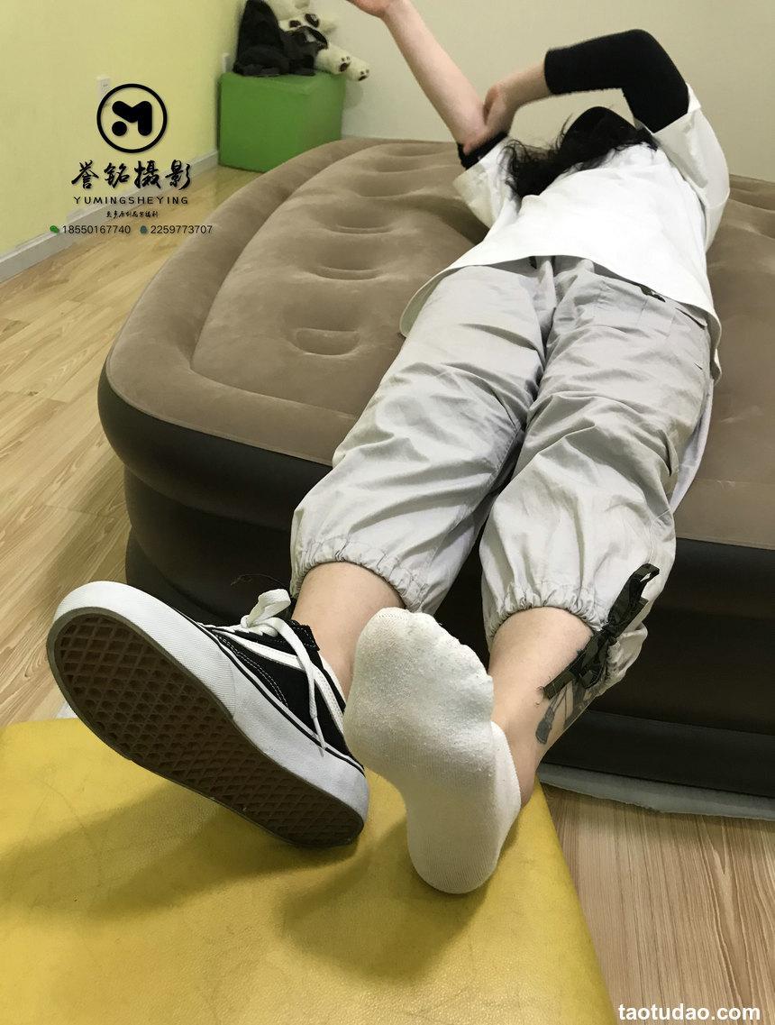 [誉铭传媒]袜足摄影 2020年《03月 幕后作品》[59P／135MB]