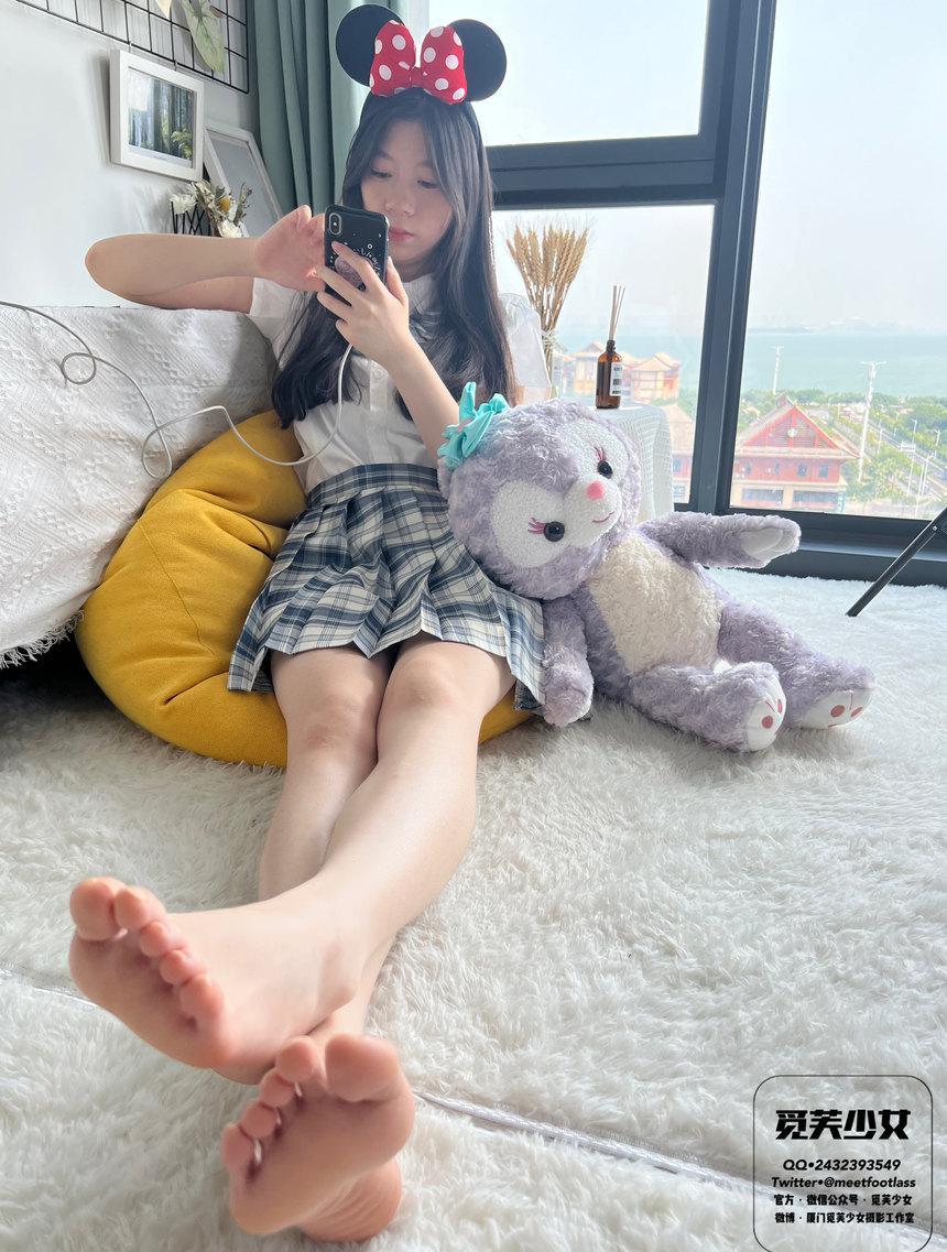 [觅芙少女]NO.003 风中摇曳的JK制服与18岁的青春一起绽放 [151P+3V-7.11G]