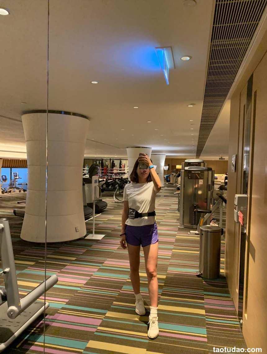 鱼鱼足影 NO.050 - 静静[20P／75MB]