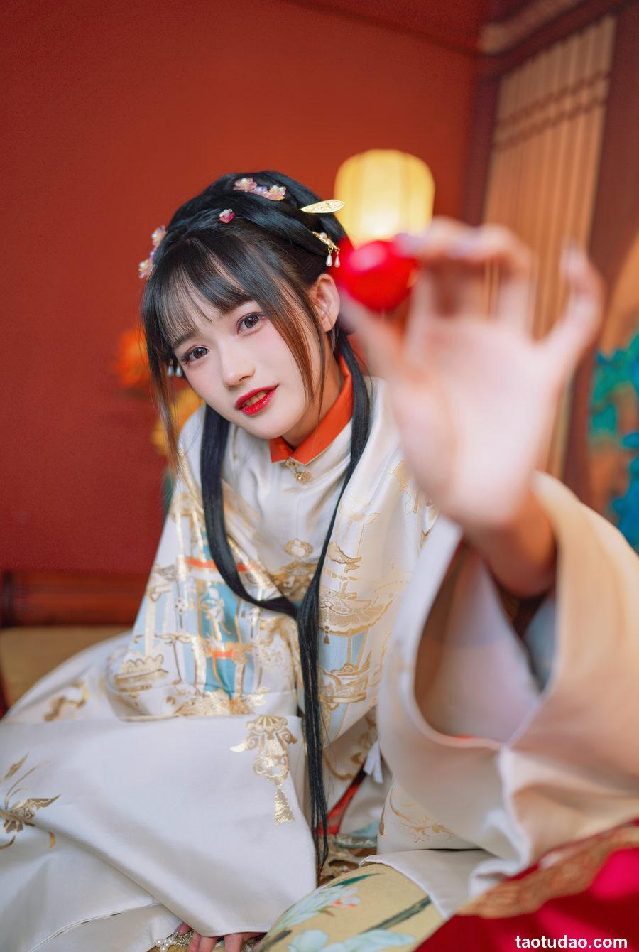 兔子Zzz不吃胡萝卜 - NO.130 小轩窗，正梳妆 [38P-434MB]