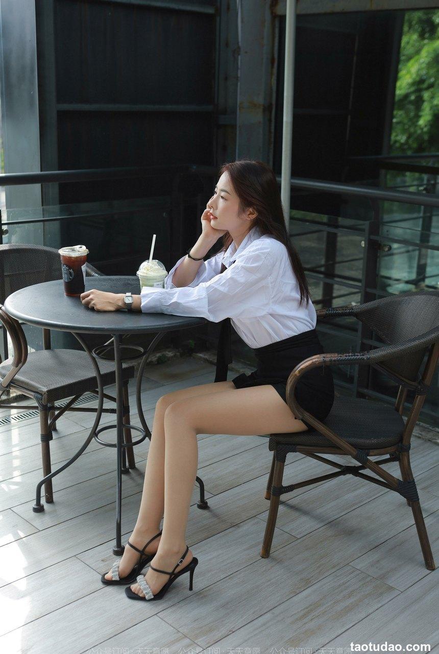 [IESS异思趣向] 2022.10.21 丝享家 1244 小金《阳光少女》[80P-113M]