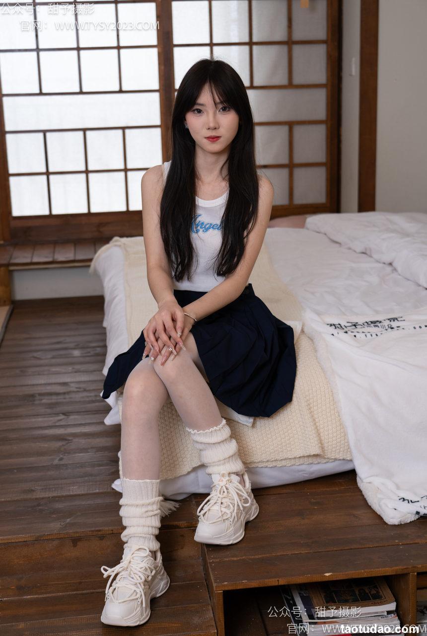 甜予摄影 NO.018 璇璇-运动鞋、白丝[131P+2V／10.0GB]