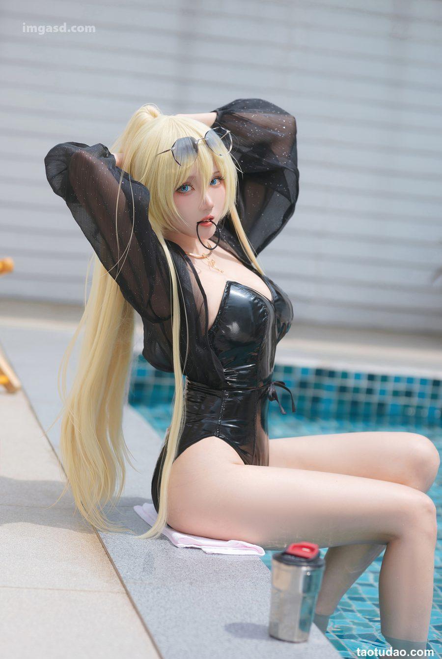 瓜希酱 - 俾斯麦 泳装 [21P-59MB]