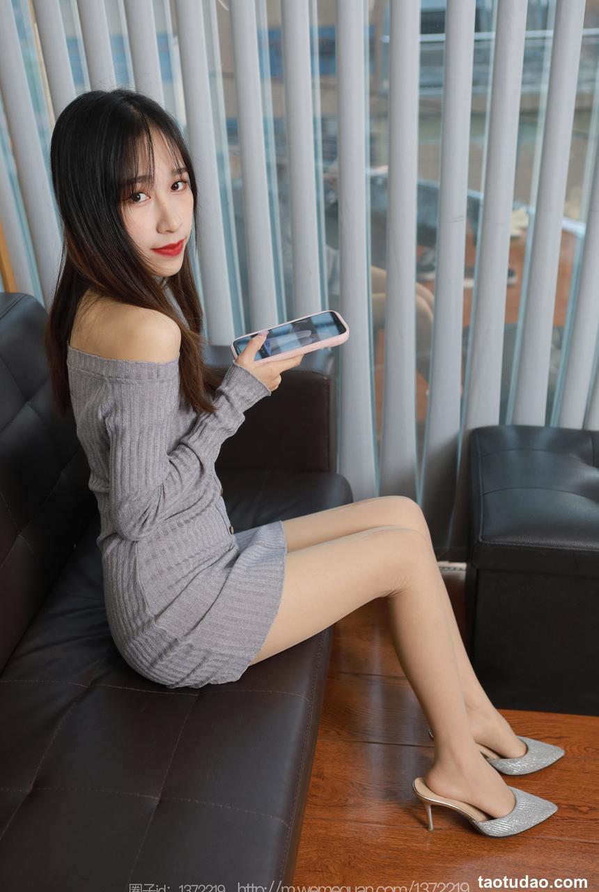 [IESS异思趣向] 2023.03.14 丝享家 1390 美子《纽扣包臀裙》[89P-99.4M]