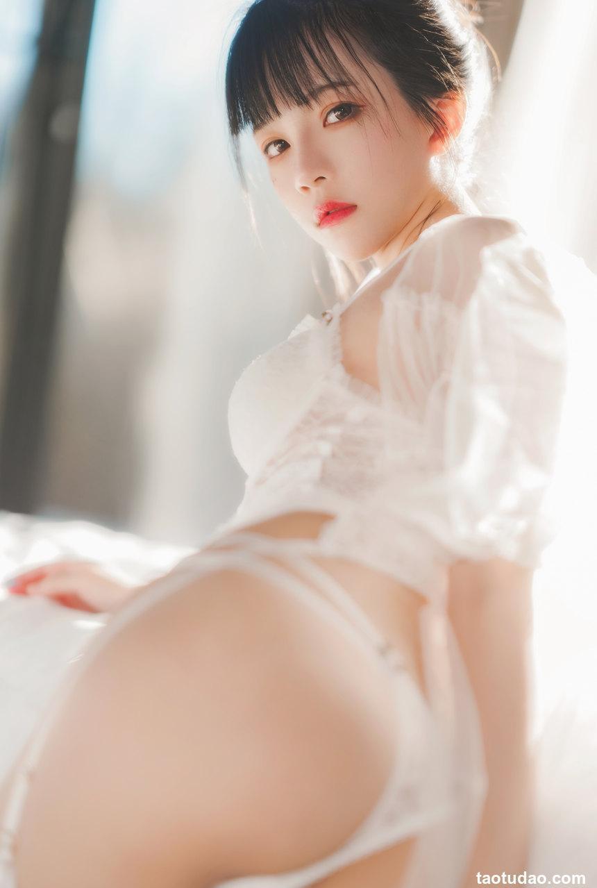 桜桃喵-白紗糖[69P-1.1G]